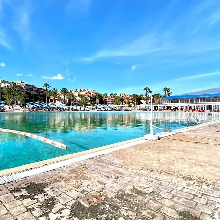 Apartamento Con Un Dormitorio Y Vista A La Jardin, Junto Al Mar, En Costa Del Silencio