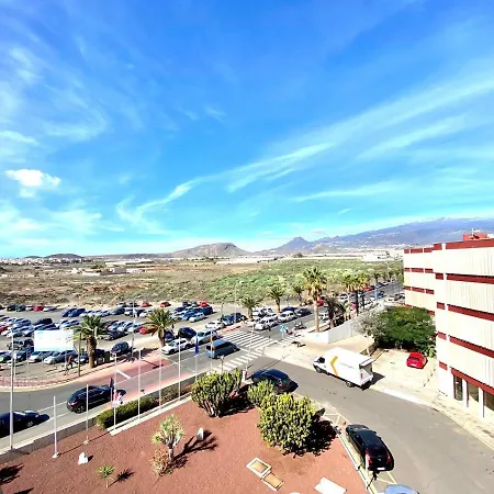 Apartamento Con Un Dormitorio Y Vista A La Jardin, Junto Al Mar, En Costa Del Silencio Apartment *