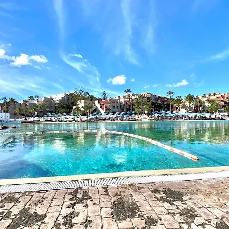 Apartamento Con Un Dormitorio Y Vista A La Jardin, Junto Al Mar, En Costa Del Silencio Apartment *