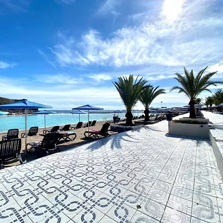 Apartamento con un dormitorio y vista a la jardin, junto al Mar, en Costa del Silencio Apartamento *