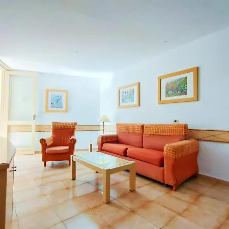 Apartamento Apartamento con un dormitorio y vista a la jardin, junto al Mar, en Costa del Silencio *