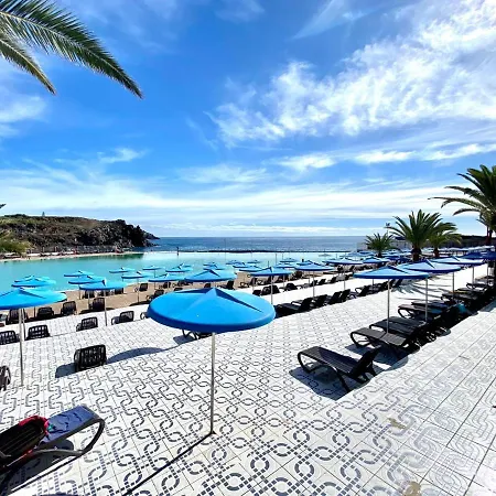 Apartamento Con Un Dormitorio Y Vista A La Jardin, Junto Al Mar, En Costa Del Silencio Apartment